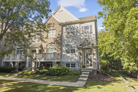 1165 Orangery Ct #1165, Carol Stream, IL 60188