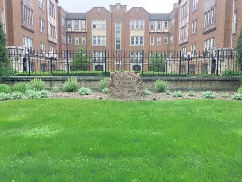 10923 S Longwood Dr #2, Chicago, IL 60643