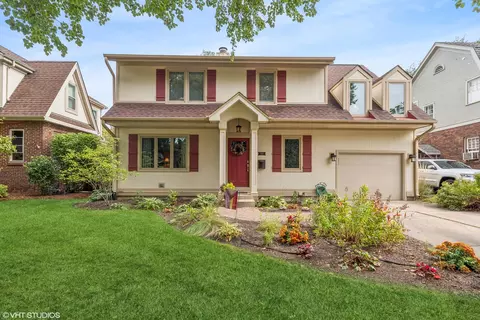 809 S Mitchell Ave, Arlington Heights, IL 60005