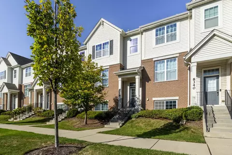 8338 Concord Dr, Morton Grove, IL 60053