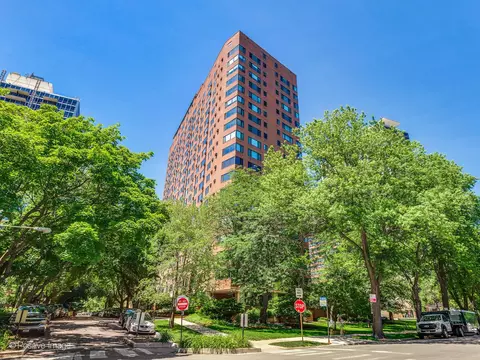 3100 N Lake Shore Dr #604, Chicago, IL 60657