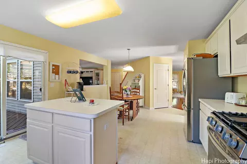 1901 Kennedy Dr, Mchenry, IL 60050 photo 5