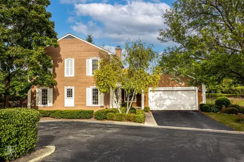 5 The Court Of Harbinger Fls, Northbrook, IL 60062