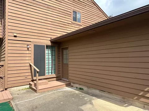 Exterior - 2115 Sunview Dr, Champaign, IL 61821 photo 4 of 7
