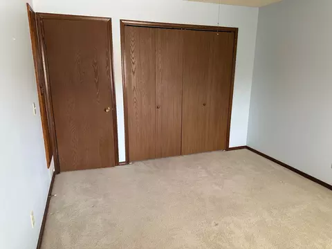 Bedroom - 2115 Sunview Dr, Champaign, IL 61821 photo 5 of 5