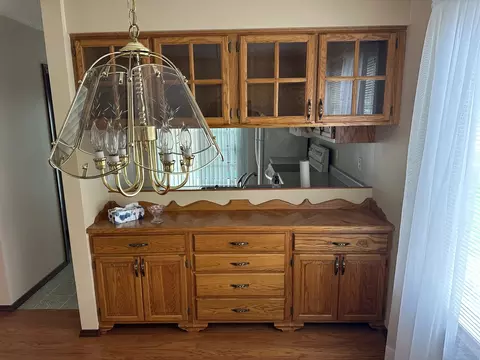 Dining - 2115 Sunview Dr, Champaign, IL 61821 photo 1 of 2