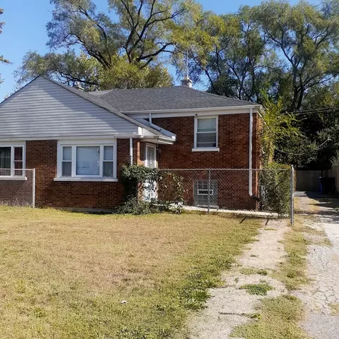 9739 S Brennan Ave, Chicago, IL 60617