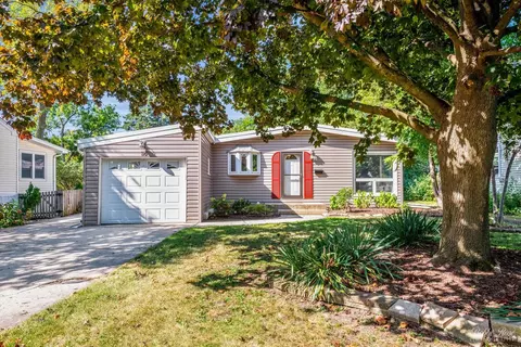 116 S Prospect St, Wheaton, IL 60187