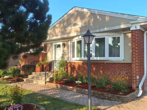 4519 Wesley Ter, Schiller Park, IL 60176