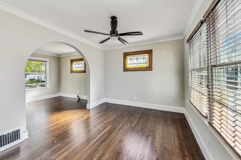 487 E Prairie Ave, Des Plaines, IL 60016 photo 18