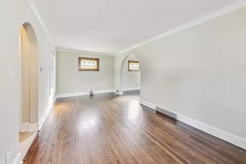 487 E Prairie Ave, Des Plaines, IL 60016 photo 7