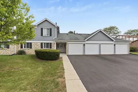 1257 Williamsport Dr #23-2, Westmont, IL 60559