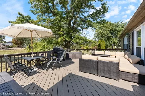 590 Flora Dr, Algonquin, IL 60102 photo 24