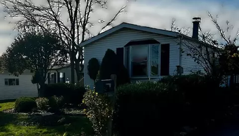 2 Bluebird Ln #2BLU, Beecher, IL 60401