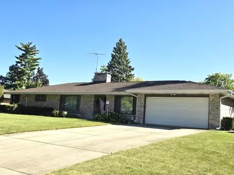 1616 Taylor St, Joliet, IL 60435