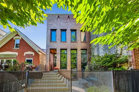 2162 N Claremont Ave, Chicago, IL 60647