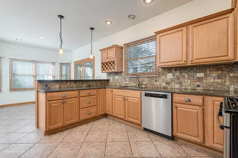 1345 Eagle Bluff Dr, Bourbonnais, IL 60914 photo 8