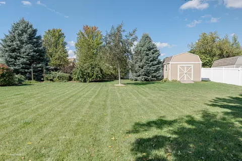 1345 Eagle Bluff Dr, Bourbonnais, IL 60914 photo 4