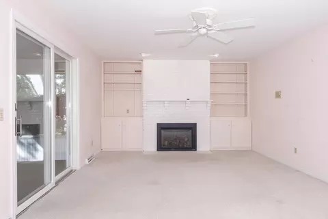 Living - 1209 Valentine Dr, Normal, IL 61761 photo 3 of 5