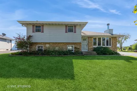 3344 Thomas Hickey Dr, Joliet, IL 60431