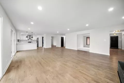 Living - 20800 London Dr, Olympia Fields, IL 60461 photo 5 of 12