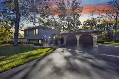 5720 Janes Ave, Downers Grove, IL 60516