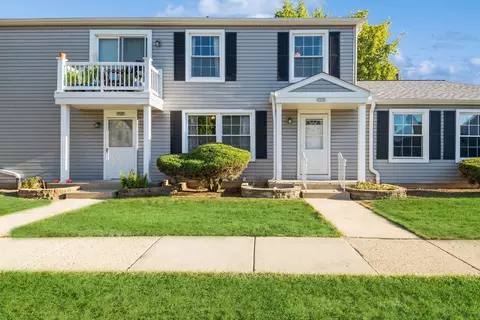 432 James Ct #B, Glendale Heights, IL 60139