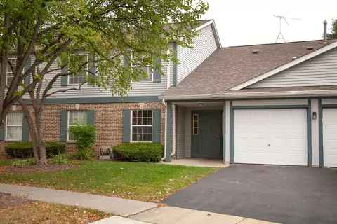 1027 Chaucer Ct #C, Elgin, IL 60120