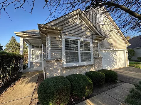 21424 W Larch Ct, Plainfield, IL 60544 photo 2