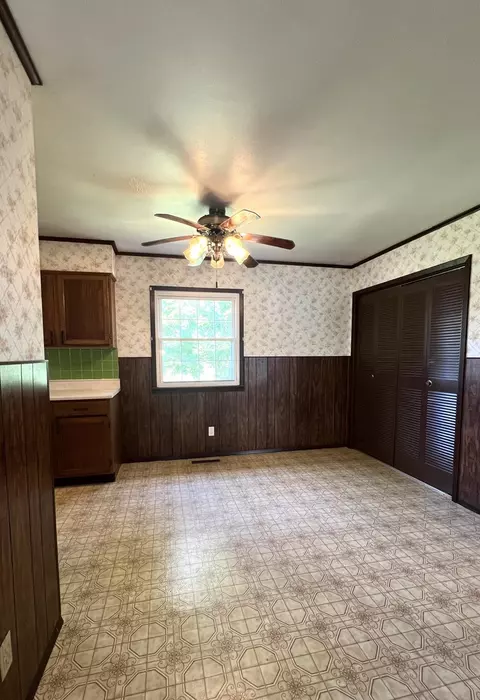 Kitchen - 27971 E 500 North Rd, Forrest, IL 61741 photo 4 of 4