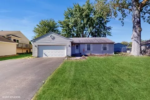 3569 Newport Dr, Island Lake, IL 60042