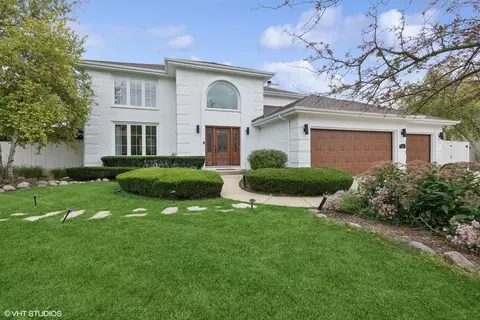 811 Summer Ct, Buffalo Grove, IL 60089