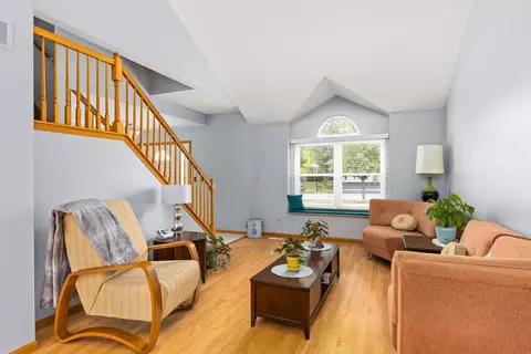 16600 Edgewood Dr, Plainfield, IL 60586 photo 7
