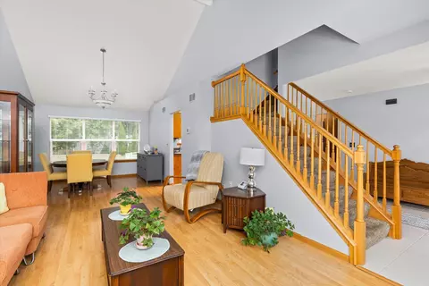 16600 Edgewood Dr, Plainfield, IL 60586 photo 5