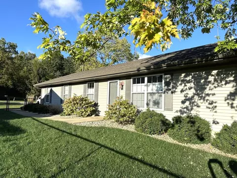 809 Caton St, Ottawa, IL 61350