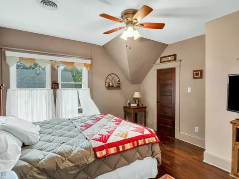 380 E Walnut St, Argenta, IL 62501 photo 23