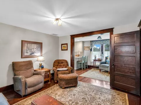 380 E Walnut St, Argenta, IL 62501 photo 6