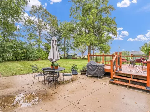 380 E Walnut St, Argenta, IL 62501 photo 36