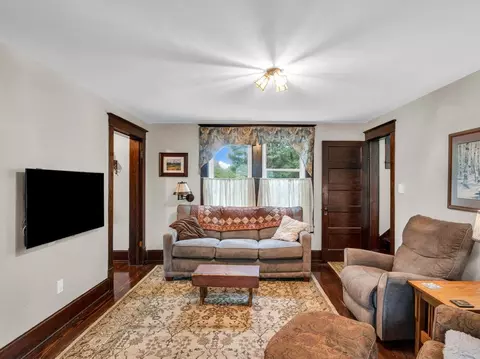 380 E Walnut St, Argenta, IL 62501 photo 8