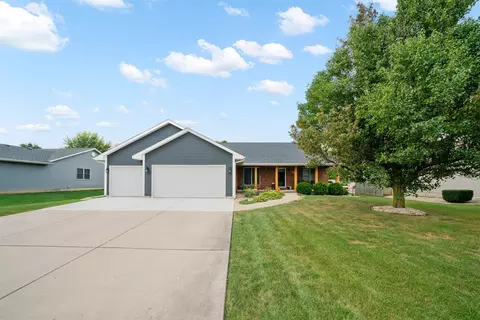 1214 Kramer Ln, Sandwich, IL 60548