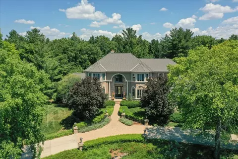 7 N235 Windsor Dr, Saint Charles, IL 60175