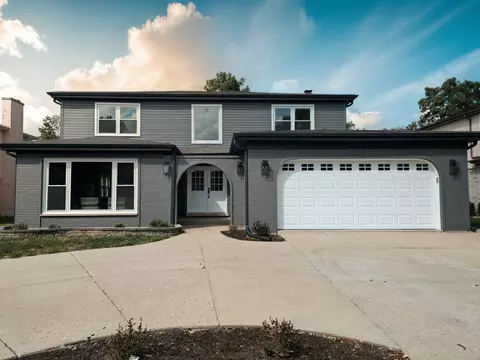 1126 Bette Ln, Glenview, IL 60025