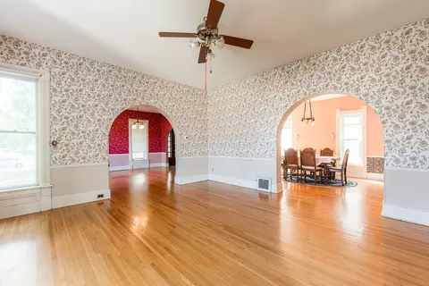 305 S 3rd St, Dekalb, IL 60115 photo 12