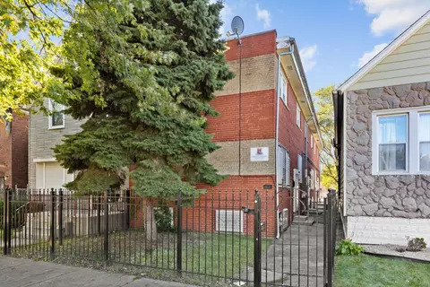 7910 S Muskegon Ave, Chicago, IL 60617