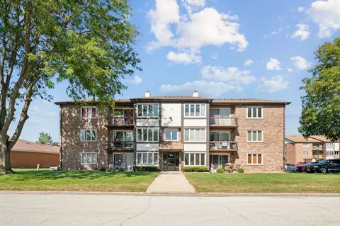 5016 Circle Ct #1107, Crestwood, IL 60445