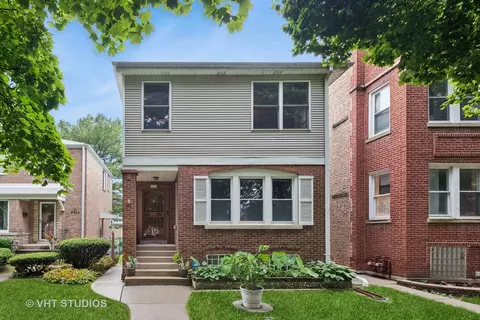5828 N Hermitage Ave, Chicago, IL 60660