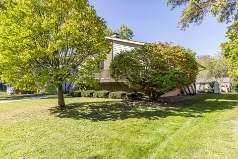 Exterior - 219 Foster Dr, Normal, IL 61761 photo 3 of 7