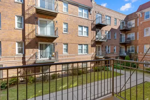 2101 E 67th St #110, Chicago, IL 60649 photo 9