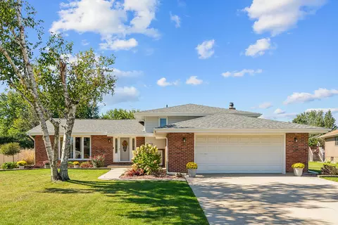 1521 Andrea Dr, New Lenox, IL 60451