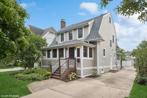 592 Washington St, Elmhurst, IL 60126